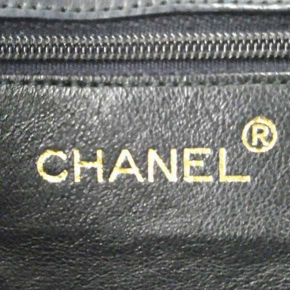 Chanel Matelasse Chain Shoulder Lambskin Leather Black Gold Shoulder Bag - Picture 4 of 4